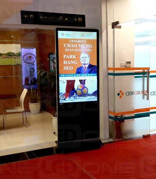 Màn hình quảng cáo LCD chân đứng 55 inch Hải Lộc
