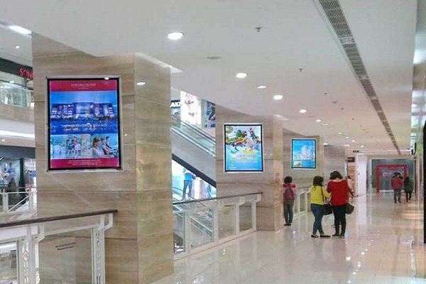 Đánh giá những địa điểm lắp quảng cáo Poster Frame
