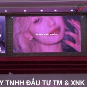 thi-cong-man-hinh-led-p2-tai-nha-khach-tinh-uy-lam-dong
