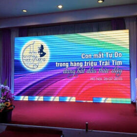 Cong-trinh-thi-cong-man-hinh-led-tai-tay-ninh