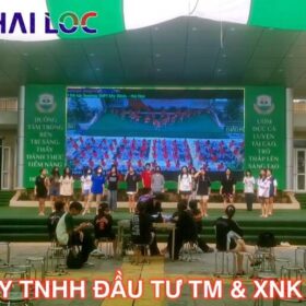 Thi-cong-man-hinh-led-p4-truong-thpt-my-dinh-ha-noi