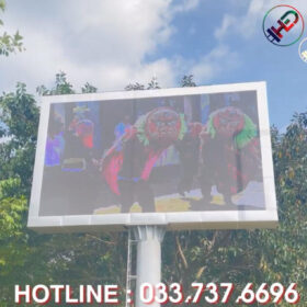 Thi-cong-man-hinh-led-p5-ngoai-troi-tai-lang-van-hoa-cac-dan-toc-viet-nam