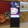 Màn hình quảng cáo LCD chân đứng 65 inch SAMSUNG / LG - Hải Lộc