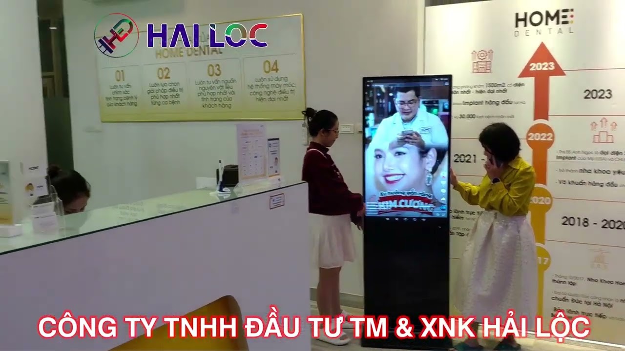 Thi công chân đứng quảng cáo màn hình 43 inch tại Nha Khoa Home Dental - Hình ảnh dự án thực tế LED Hải Lộc thi công
