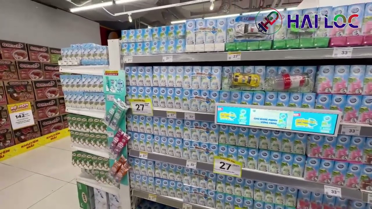 Thi công treo kệ màn hình LED cho gian hàng Thẩm mỹ tại Hải Lộc - Hình ảnh dự án thực tế LED Hải Lộc thi công